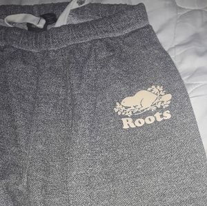 Brand new ROOTS sweatpants.